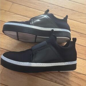 Stuart Weitzman Wayfare Sneaker